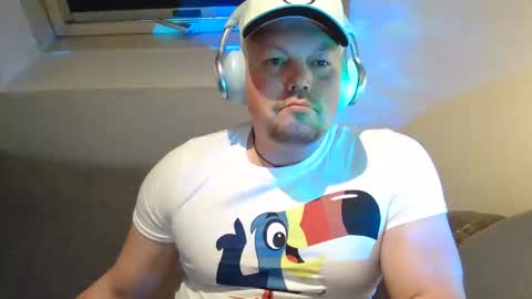 Snapshot of mars0481 chatting on December 2025 01:42:01 PM mars0481 online show from December 2025 01:42:01 PM