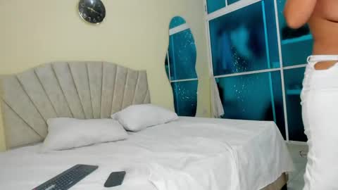 marsmith_1 online show from March 2026 02:49:02 AM