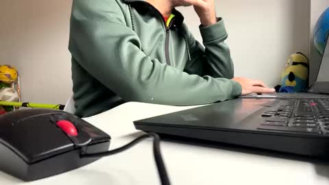 marsupilami_82_ online show from December 2025 11:48:02 AM