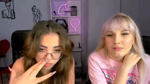 Snapshot of marta_smith1 chatting on November 2025 06:57:01 AM Marta online show from November 2025 06:57:01 AM