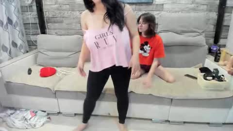 Snapshot of martaandserg chatting on October 2025 03:09:01 AM martaandserg online show from October 2025 03:09:01 AM