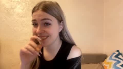 Snapshot of martadoe chatting on November 2025 12:04:01 PM Marta online show from November 2025 12:04:01 PM