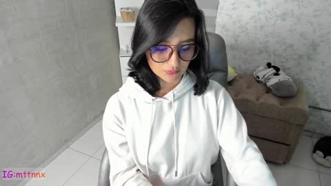 Snapshot of martiiinaa_ chatting on February 2025 04:25:01 PM Martina online show from February 2025 04:25:01 PM