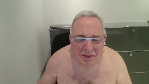 Snapshot of martin_1947 chatting on March 2026 09:30:01 PM martin_1947 online show from March 2026 09:30:01 PM