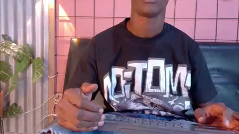 Martin online show from October 2025 01:09:02 AM