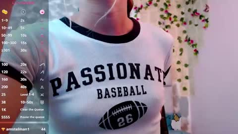 Snapshot of martina5_ chatting on December 2024 09:46:01 PM Martina online show from December 2024 09:46:01 PM