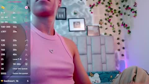 Snapshot of martina5_ chatting on December 2024 01:18:02 AM Martina online show from December 2024 01:18:02 AM