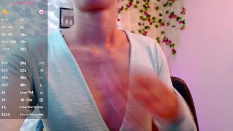 Snapshot of martina5_ chatting on December 2024 10:00:01 PM Martina online show from December 2024 10:00:01 PM