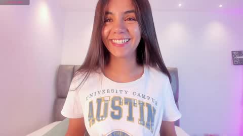 Snapshot of martina_mancinii chatting on January 2025 02:24:02 PM Martina online show from January 2025 02:24:02 PM