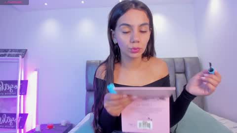 Snapshot of martina_mancinii chatting on January 2025 12:04:02 PM Martina online show from January 2025 12:04:02 PM