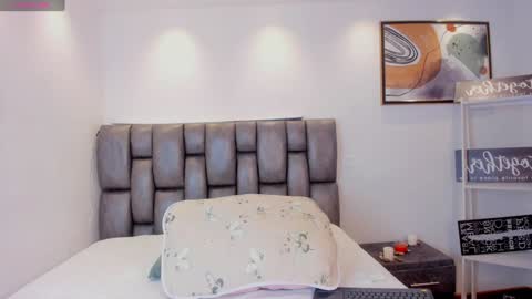 Snapshot of martina_mancinii chatting on January 2025 11:56:02 AM Martina online show from January 2025 11:56:02 AM