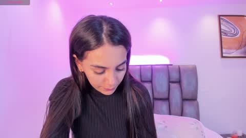 Snapshot of martina_mancinii chatting on January 2025 02:53:02 PM Martina online show from January 2025 02:53:02 PM