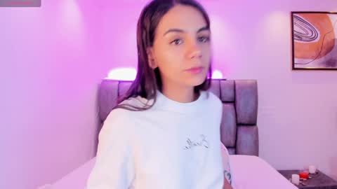 Snapshot of martina_mancinii chatting on January 2025 11:41:01 AM Martina online show from January 2025 11:41:01 AM