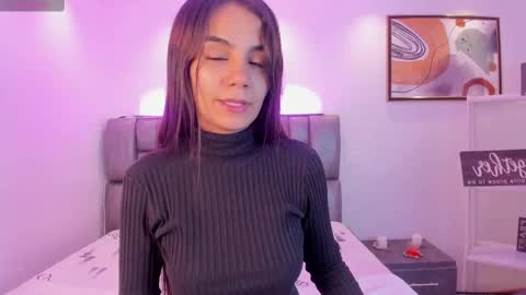 Snapshot of martina_mancinii chatting on March 2025 12:22:01 PM Martina online show from March 2025 12:22:01 PM