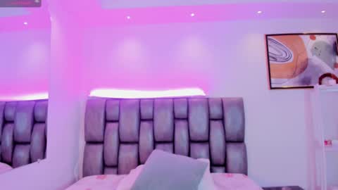 Snapshot of martina_mancinii chatting on September 2025 12:16:01 PM Martina online show from September 2025 12:16:01 PM