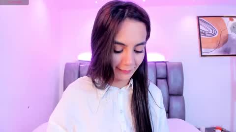 Martina online show from November 2025 01:40:01 PM