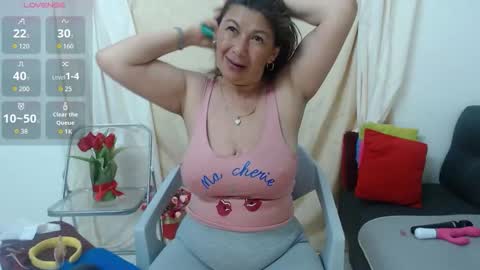 Snapshot of martina_miller_ chatting on November 2025 02:02:01 PM Martina online show from November 2025 02:02:01 PM