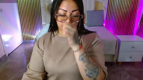Hey im martina online show from May 2026 03:22:01 AM
