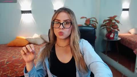 Snapshot of martinaivanova chatting on March 2026 03:45:02 AM M A R T I N A online show from March 2026 03:45:02 AM