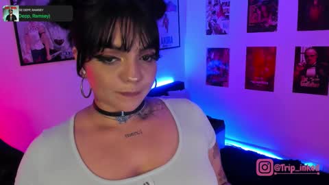 Snapshot of martinarouseee chatting on September 2025 10:32:02 PM Val online show from September 2025 10:32:02 PM