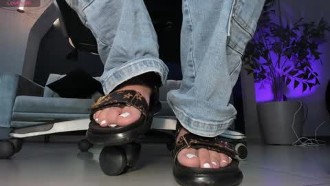 Snapshot of martinnabonnet chatting on February 2025 10:32:02 AM Martinna Bonnet online show from February 2025 10:32:02 AM