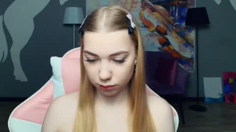 Mary online show from December 2025 12:09:01 PM