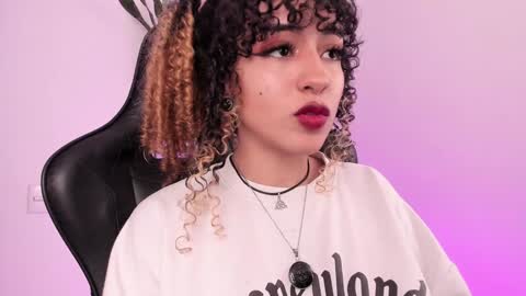 Snapshot of mary_jane_lovers chatting on December 2024 10:07:01 PM Mary Jane online show from December 2024 10:07:01 PM