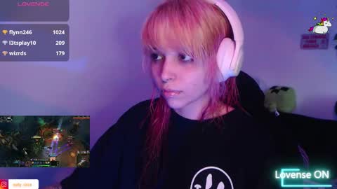                      100   online show from December 2025 10:19:01 PM