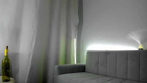 Snapshot of mary_julia chatting on February 2025 06:18:02 AM Julia online show from February 2025 06:18:02 AM