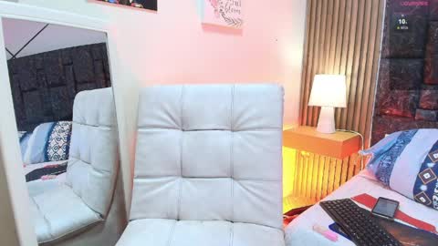 mary_luckaysha online show from March 2026 07:13:02 PM