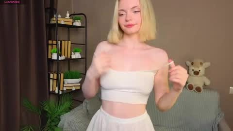 Mary online show from May 2026 12:28:02 AM
