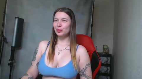 Snapshot of maryh0tlove chatting on November 2025 02:52:02 PM maryh0tlove online show from November 2025 02:52:02 PM