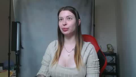 Snapshot of maryh0tlove chatting on December 2025 08:53:02 AM maryh0tlove online show from December 2025 08:53:02 AM