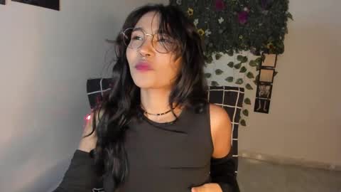 maria online show from October 2025 06:52:02 PM