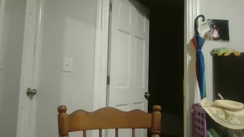 Snapshot of maryjaneflowers chatting on February 2025 10:59:02 AM maryjaneflowers online show from February 2025 10:59:02 AM