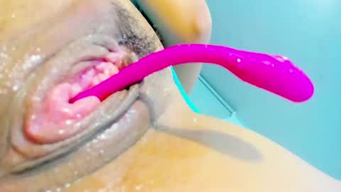 Snapshot of maryjoe11 chatting on January 2025 04:02:02 AM maryjoe11 online show from January 2025 04:02:02 AM