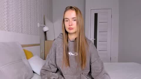 Snapshot of marylee_21 chatting on November 2025 06:58:02 AM Mari online show from November 2025 06:58:02 AM