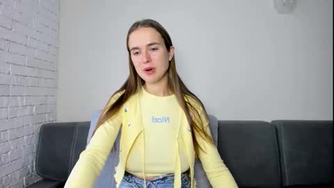 Snapshot of marylee_21 chatting on November 2025 09:36:01 AM Mari online show from November 2025 09:36:01 AM