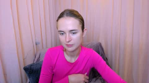 Snapshot of marylee_21 chatting on November 2025 07:29:02 AM Mari online show from November 2025 07:29:02 AM