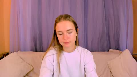 Snapshot of marylee_21 chatting on November 2025 07:21:02 AM Mari online show from November 2025 07:21:02 AM