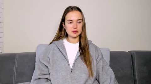 Snapshot of marylee_21 chatting on December 2025 07:12:01 AM Mari online show from December 2025 07:12:01 AM