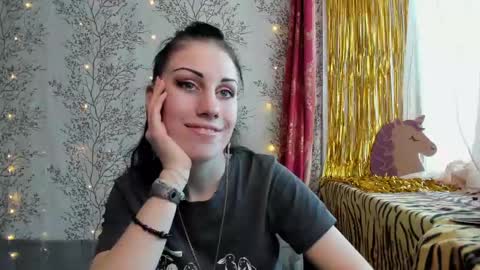 Snapshot of marylou_ chatting on January 2025 04:47:01 AM Mary Lou online show from January 2025 04:47:01 AM