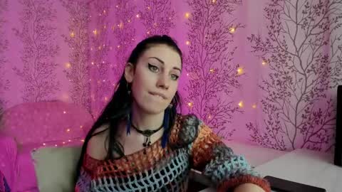 Snapshot of marylou_ chatting on February 2025 09:43:02 AM Mary Lou online show from February 2025 09:43:02 AM