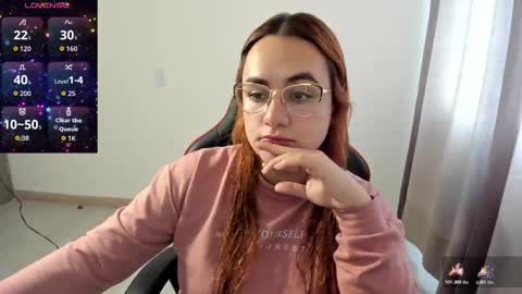 Dulce Maria online show from November 2025 05:13:02 PM