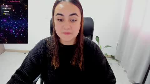 Dulce Maria online show from May 2026 05:44:01 PM