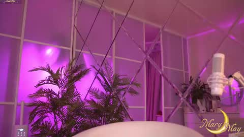 Mary online show from February 2025 09:39:01 PM