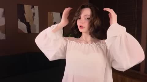 Snapshot of marymoreau chatting on November 2025 01:17:01 AM Mary online show from November 2025 01:17:01 AM