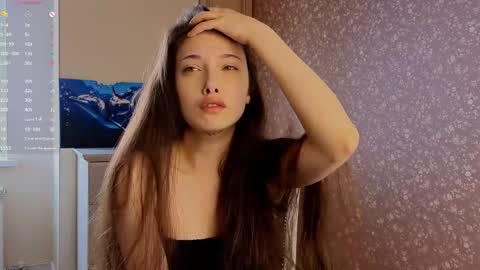 Snapshot of maryrosejansson chatting on May 2026 03:12:01 AM Hi Im Olivia Im new here3 online show from May 2026 03:12:01 AM
