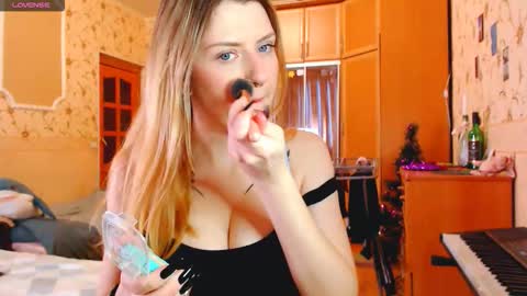 Maria online show from December 2025 07:58:02 AM