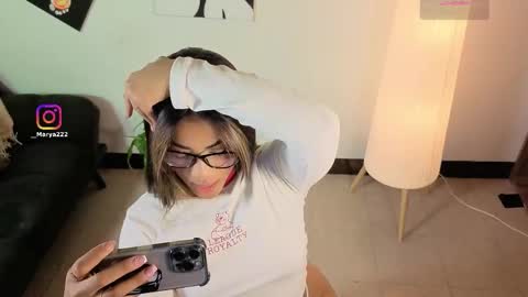 maryybellax online show from March 2026 12:32:02 AM